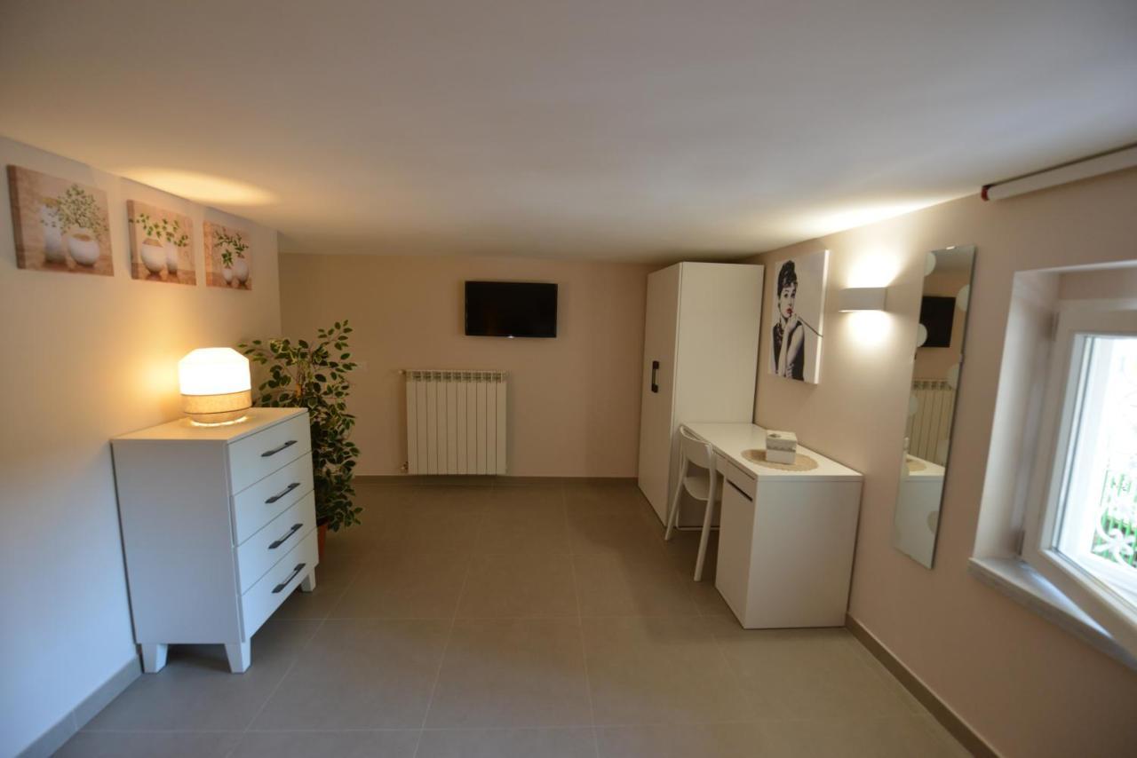 DioclezianoRooms Napels Buitenkant foto